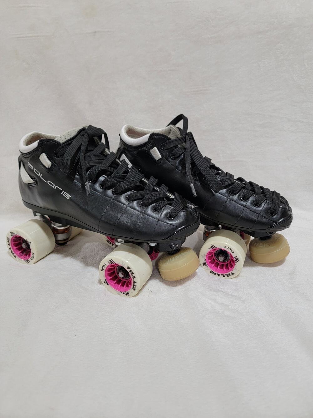 Riedell Solaris Sport Roller Skate with Radar Villain Wheels
